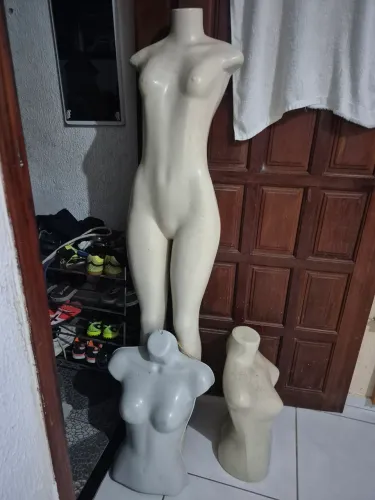 Manequins