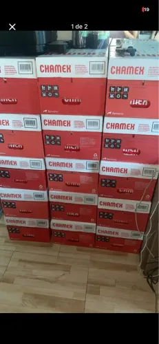 Vende-se caixas de papel chamex A4
