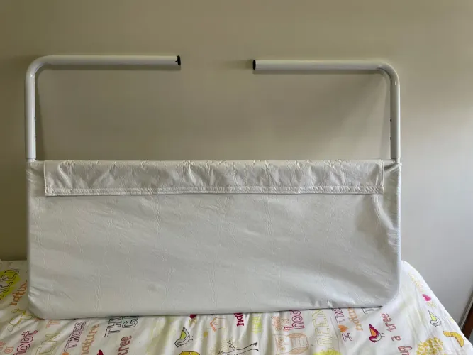 Grade de segurança para cama 