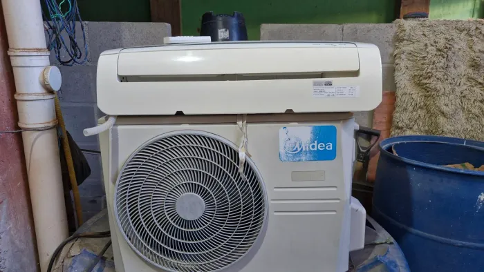 Ar midea sprig 12 mil.btus