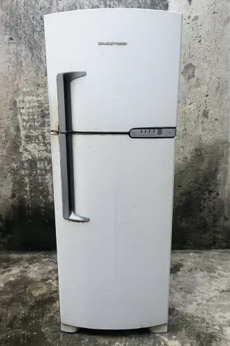 GELADEIRA BRASTEMP - PARA CONSERTO OU RETIRADA DE PEÇAS