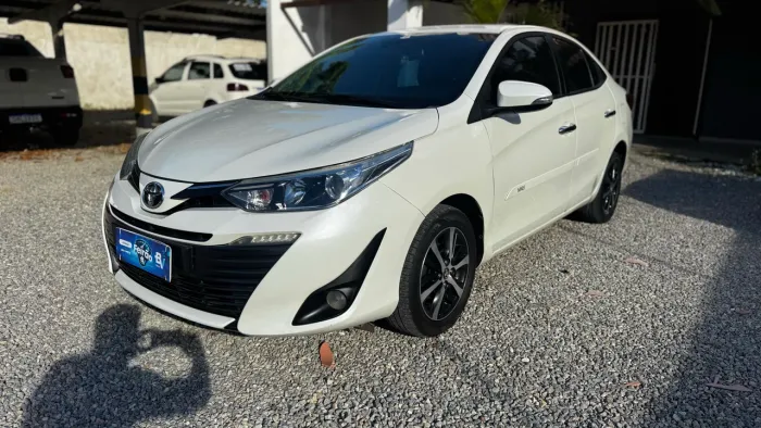 Toyota Yaris XS Connect Sedan 1.5 Flex 16V AUT 2022