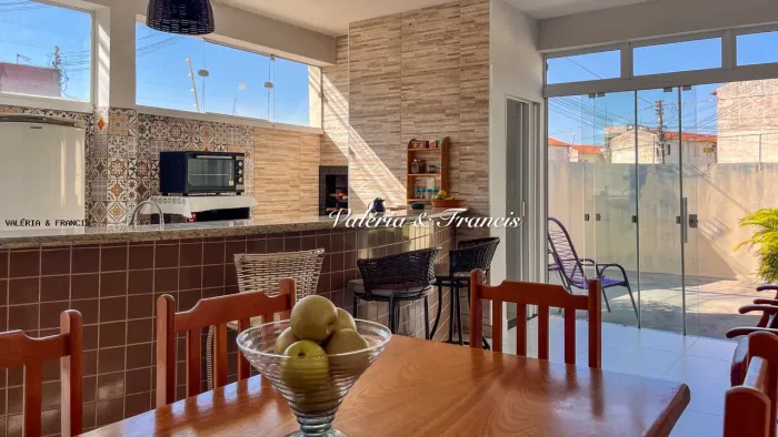 Casa 4 dormitórios ou + para Venda em Presidente Prudente, Jardim Maracanã, 4 dormitórios,