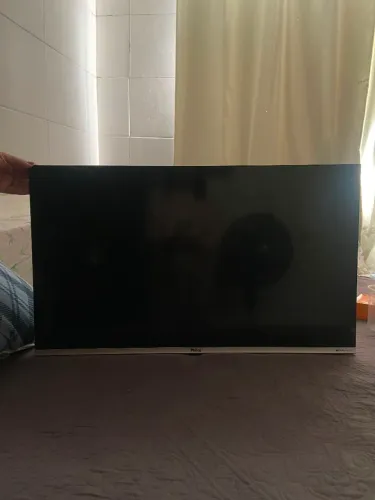 TV Philco 32 Polegadas LED Completa com Pé Original
