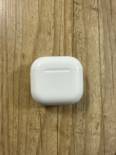 Airpods 4 com cancelamento de ruído
