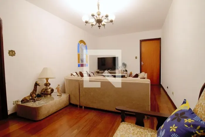 Casa à Venda - Vila Sônia, 5 Quartos, 200 m2