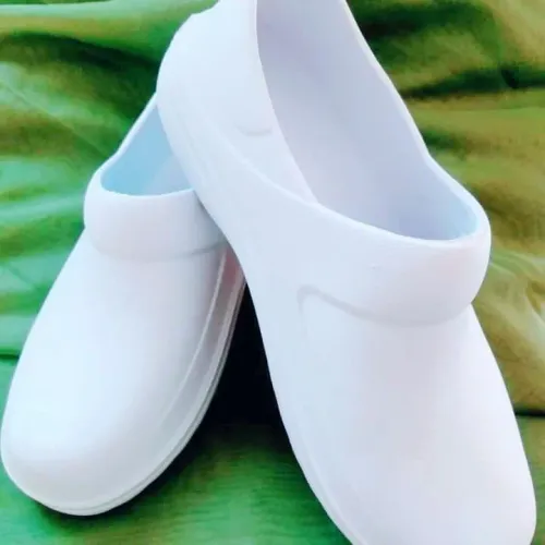 Sapato branco enfermagem