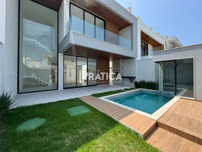 Condomínio Villa Blanca I - Excelente Casa triplex com 275m² no Recreio dos bandeirantes