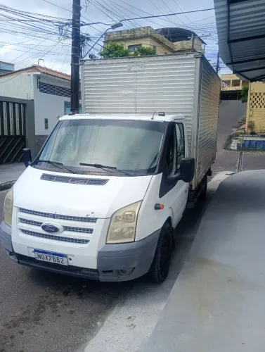Vende-se caminhão Ford transit 2013 a diesel 
