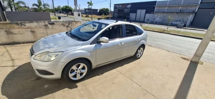 Ford Focus 1.6 S/se/se Plus Flex 8v/16v 5P 2011