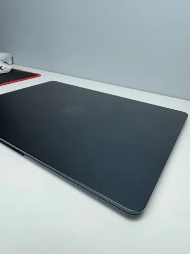 MacBook Air m4 16gb ram + 256gb ssd midnight