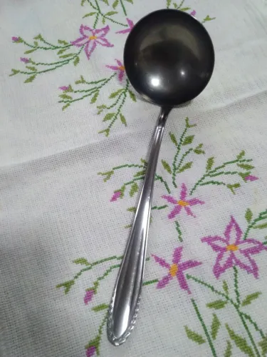 Concha grande em inox da marca Hércules 