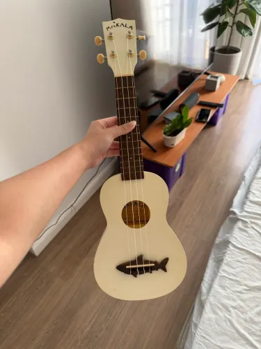 Ukulele Makala Soprano - off white