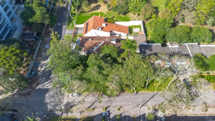 Terreno a venda no hugo Lange com 526m²