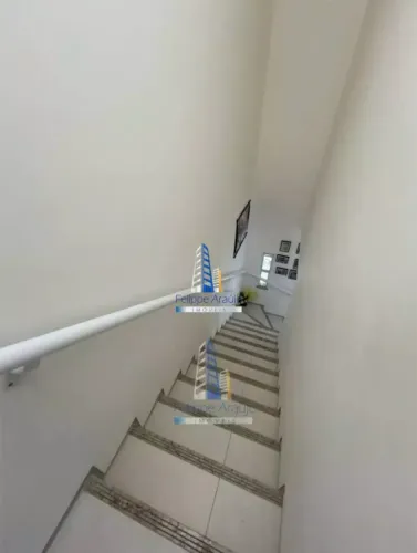 LINDA CASA DUPLEX EM CONDOMÍNIO, LOCALIZADA VIZINHO AO CENTER BOX NA LAGOA REDONDA!!!