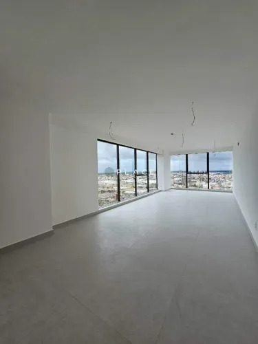 Sala Comercial para Alugar no Trade Center - Esquina Vista Cidade