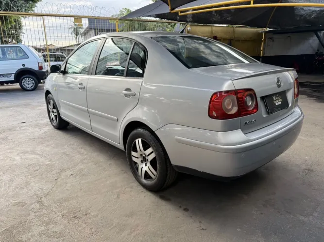 Volkswagen Polo Sedan 1.6 MI Total Flex 8V 4P 2007