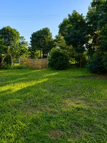 Casa em Condomínio Fechado com Terreno de Esquina 306m²