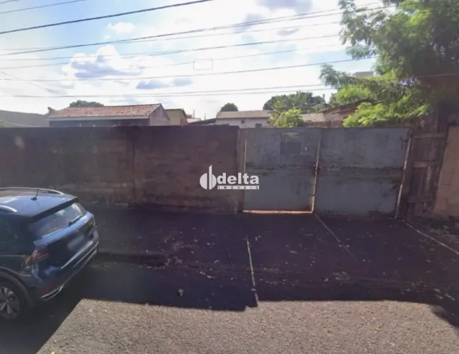 Terreno disponível para venda no bairro Tibery em Uberlândia-MG