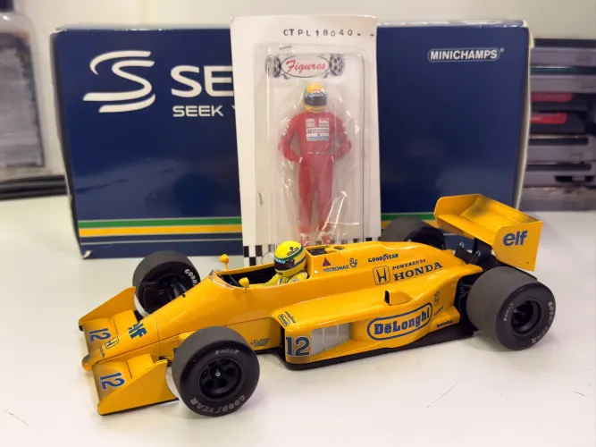 1/18 lótus 99t Senna + boneco Senna mclaren de presente detalhe na miniatura