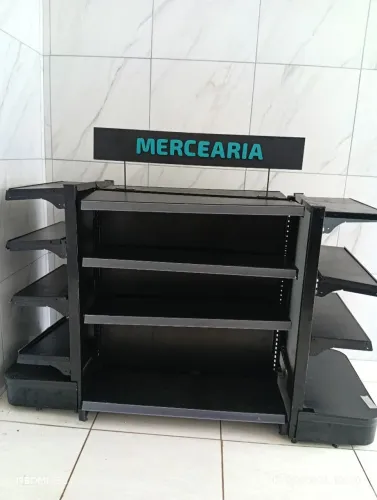 Gôndola de aço 