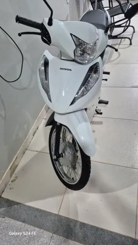 Vendo moto Honda biz 125 semi nova 