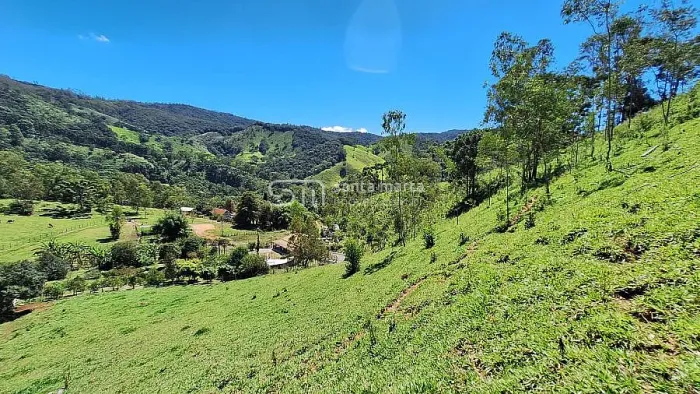 SÍTIO ACOLHEDOR COM VISTA PRIVILEGIADA | SERRA MANTIQUEIRA