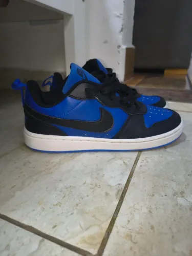 Tênis Nike borough primeira linha