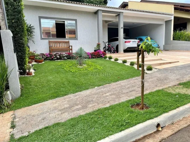 Casa de Alto Padrão para Locação em Condomínio Fechado - Condomínio Vale do Arvoredo.
