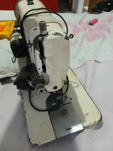 Máquina de costura