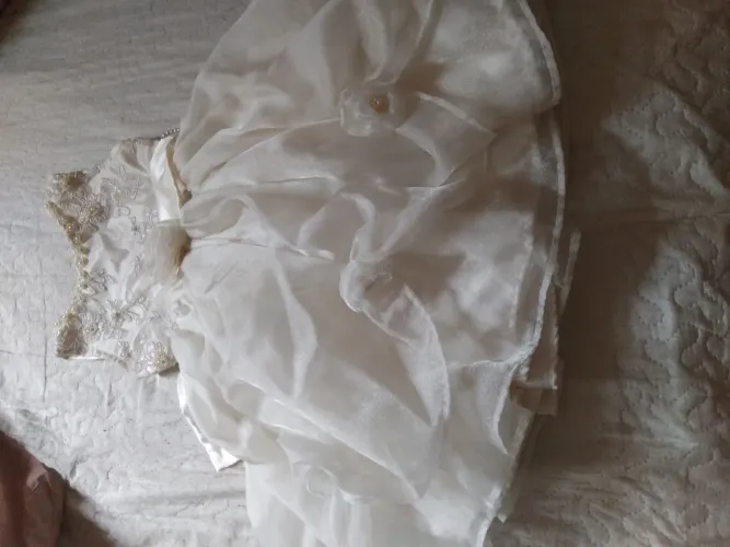 Lindo Vestido de festa 2 anos .