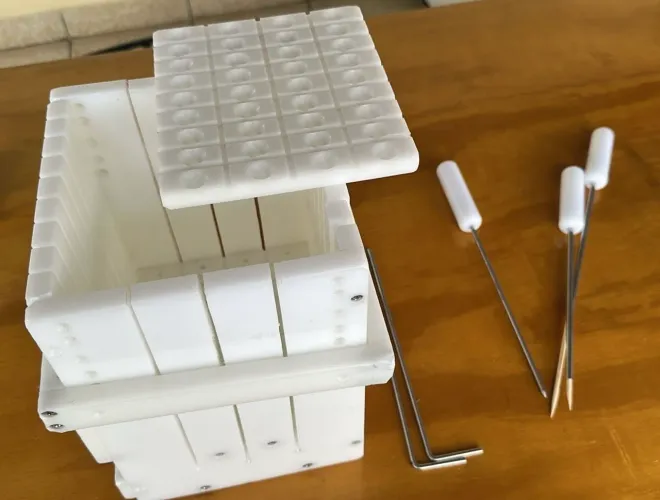 Forma Modeladora de Espetinhos
