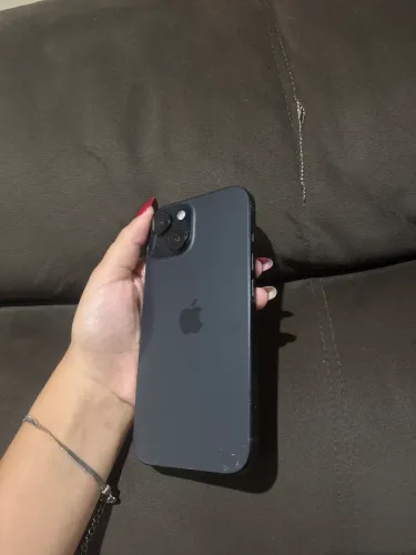 iPhone 15 256