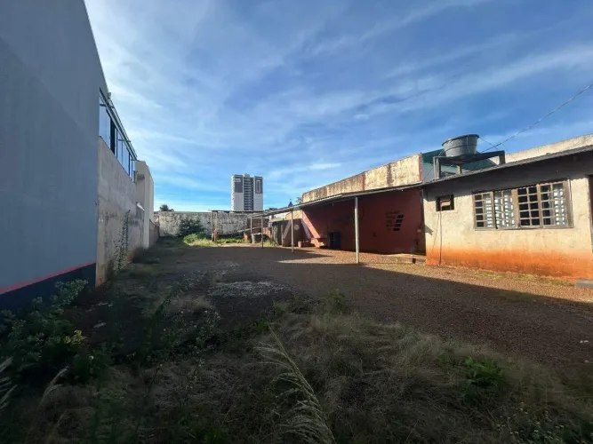 Terreno Comercial na Avenida Brasil 487,50 m² em Localização Estratégica