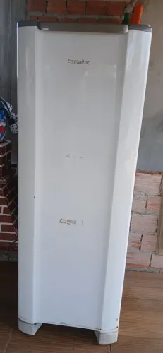 Geladeira em bom estado 