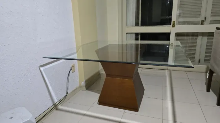 Mesa de Jantar Quadrada 1,40x1,40m - Vidro Temperado Reforçado