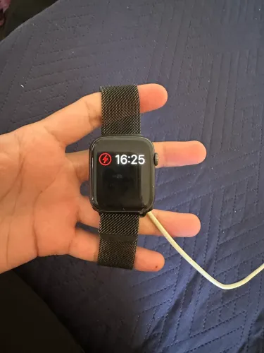 Apple Watch série 4 preto