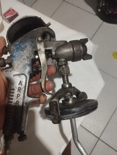 Pistola de pintura automotiva