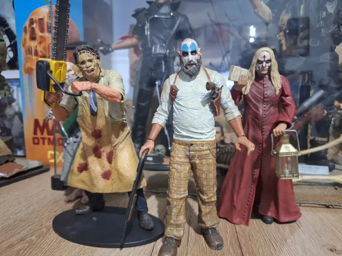 LOTE NECA ACTION FIGURES HORROR 