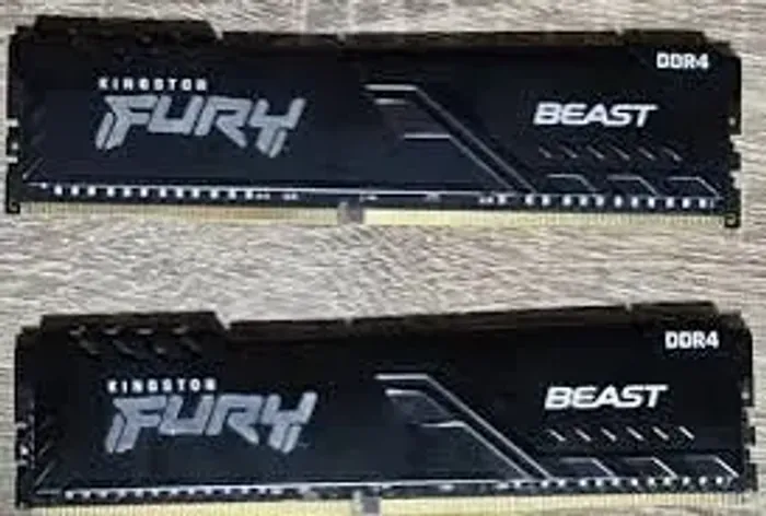 Vendo Memórias Ram kingston fury 16 gb cada a 3200mhz
