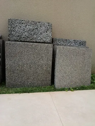 Piso drenante 60x60 com 6 cm de espessura