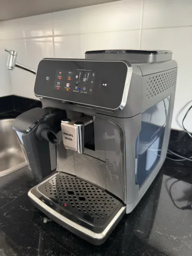 Philips Walita Cafeteira Espresso Série 2300 LatteGo, 4 Bebidas, Cinza