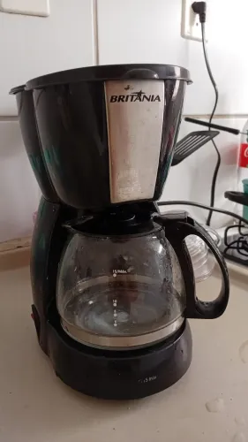 Cafeteira funcionando perfeitamente