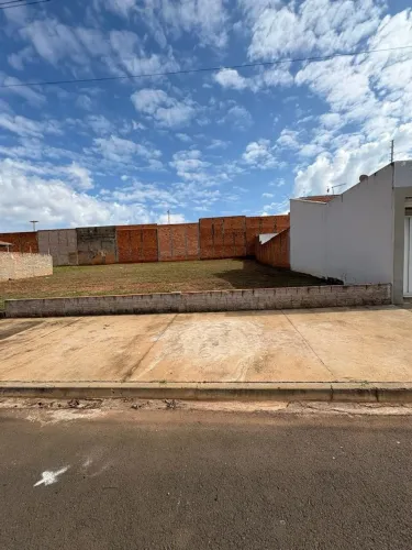 Vende-se Terreno Jardim de Vicentes