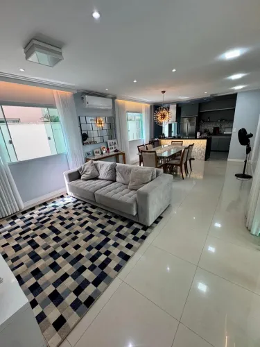 Casa em condomínio, 3 quartos, 3 suítes, 273 m², 2 vagas no Guanabara em Ananindeua