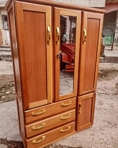 GUARDA ROUPA DE SOLTEIRO NOVO - 3 PORTAS 3 GAVETAS COMPLETO COM ESPELHO