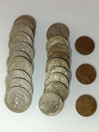 23 moedas EUA antigas