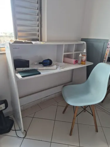 Conjunto mesa + cadeira