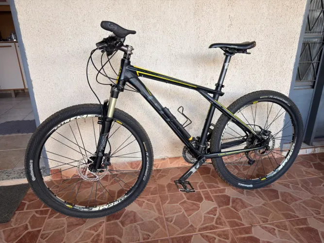 Bicicleta GT Aro 26