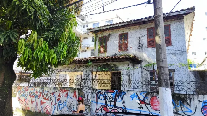 Casa para venda com 261 metros quadrados com 5 quartos em Nazaré - Belém - Pará